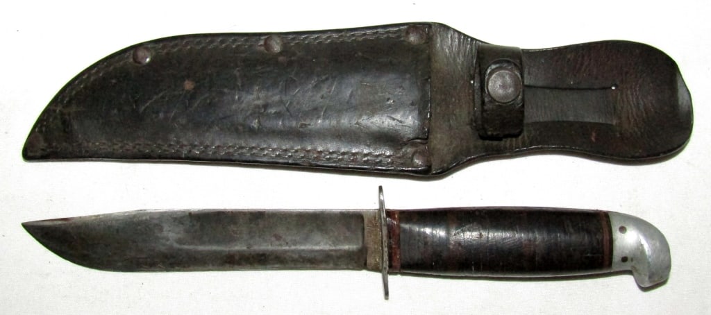Vintage Western Boulder, Colo. USA Fixed Blade: Hunting Knife with Leather Sheath; 5.75" Blade, 10.25" Overall.