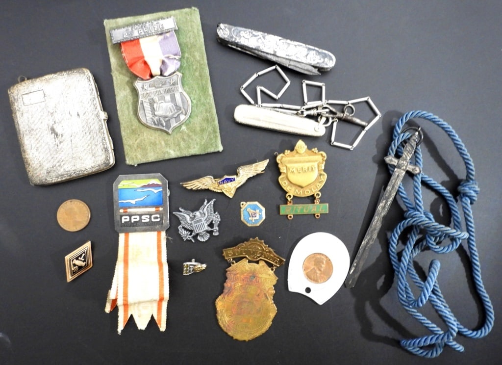 GRANDPA's JEWELRY KEEPSAKE & MORE (1 of 3)