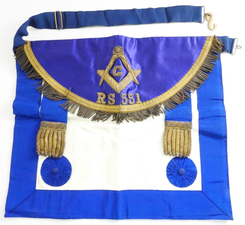 VTG MASONIC BANNER "RS 551" 15x13 approx (1 of 3)