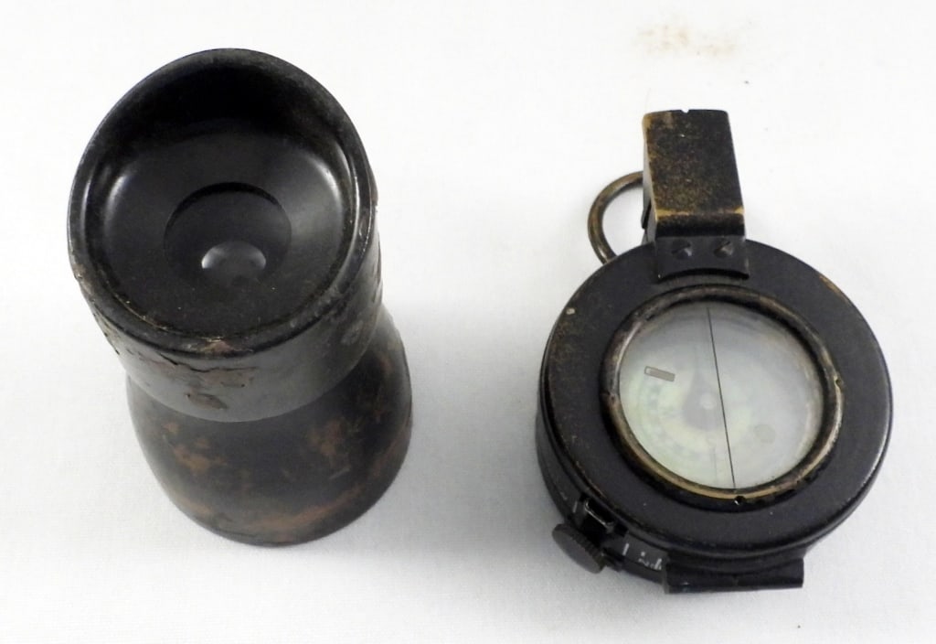 WWII 1941 MKIII MARCHING COMPASS & (1 of 4)
