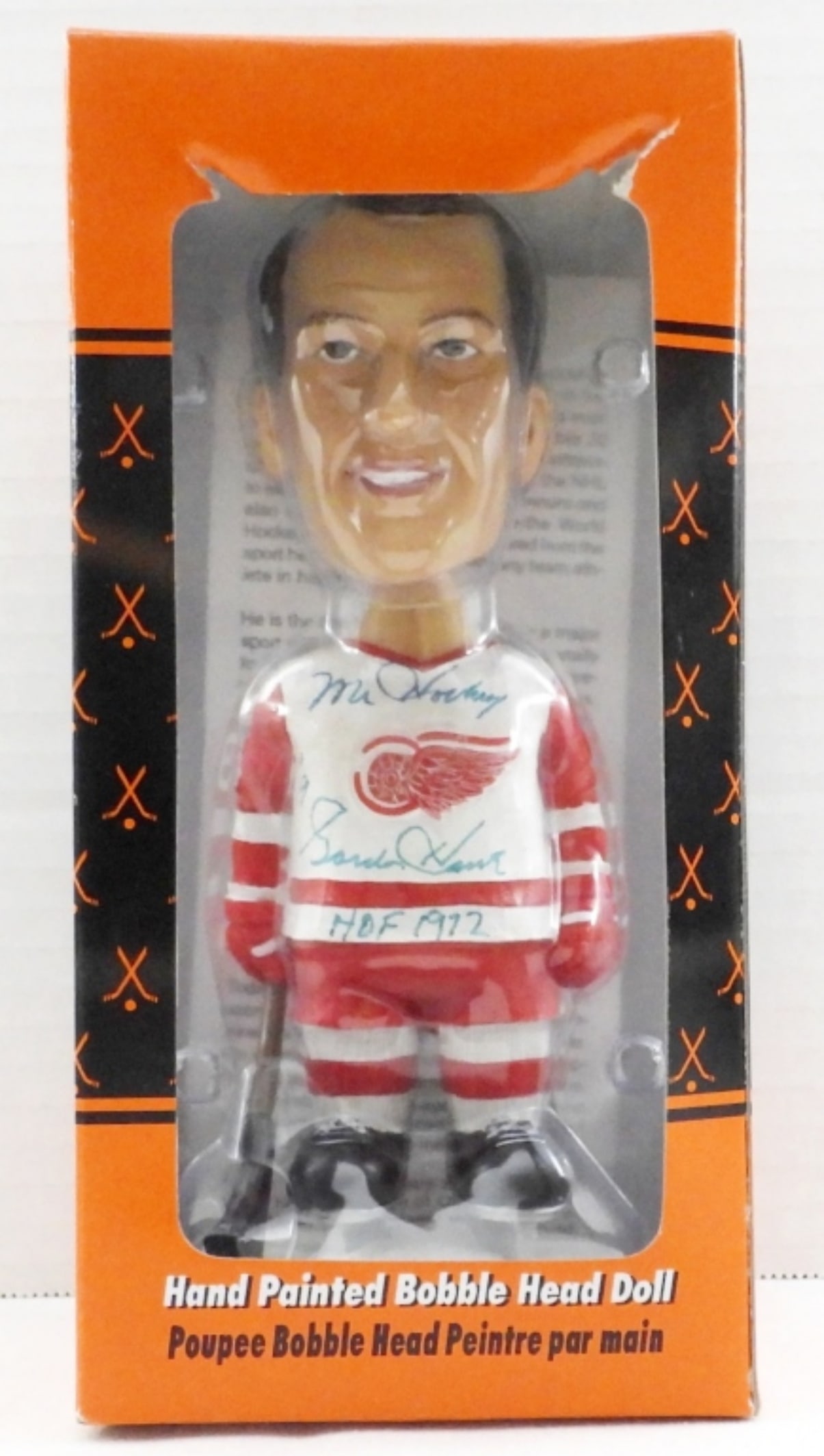 AUTOGRAPHED "MR HOCKEY" GORDIE HOWE HOF BOBBLEHEAD (1 of 3)