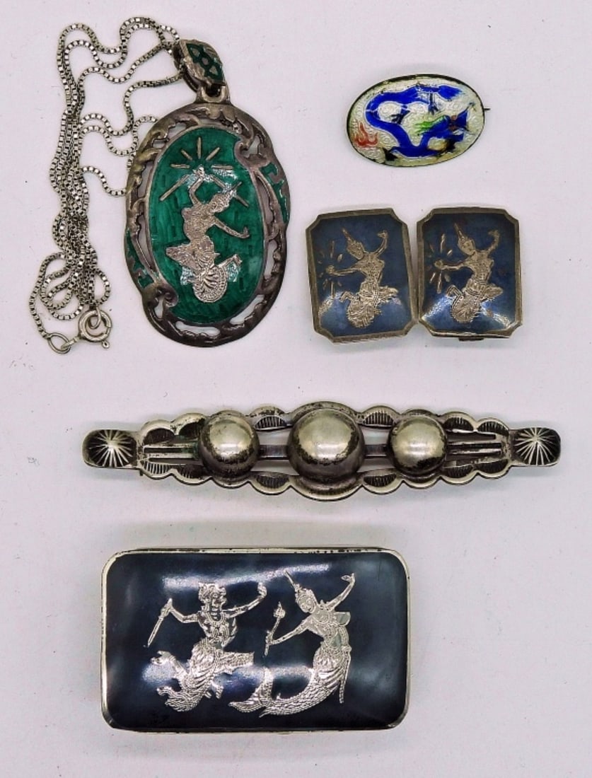 Vintage Sterling Siam Set & More: 925 Siam 18 in Necklace in Green, Siam Black Belt Buckle with Matching Earrings. Two Pins. 22.1DWT