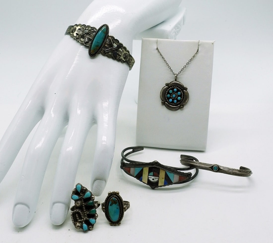 Zuni Sun God Cuff-Ernie Ohmsatte 925 & MORE (1 of 4)