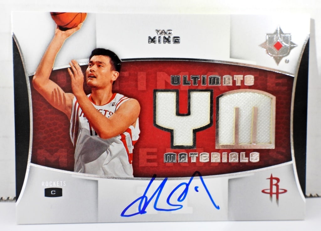 YAO MING AUTOGRAPH UPPER DECK CARD (1 of 2)