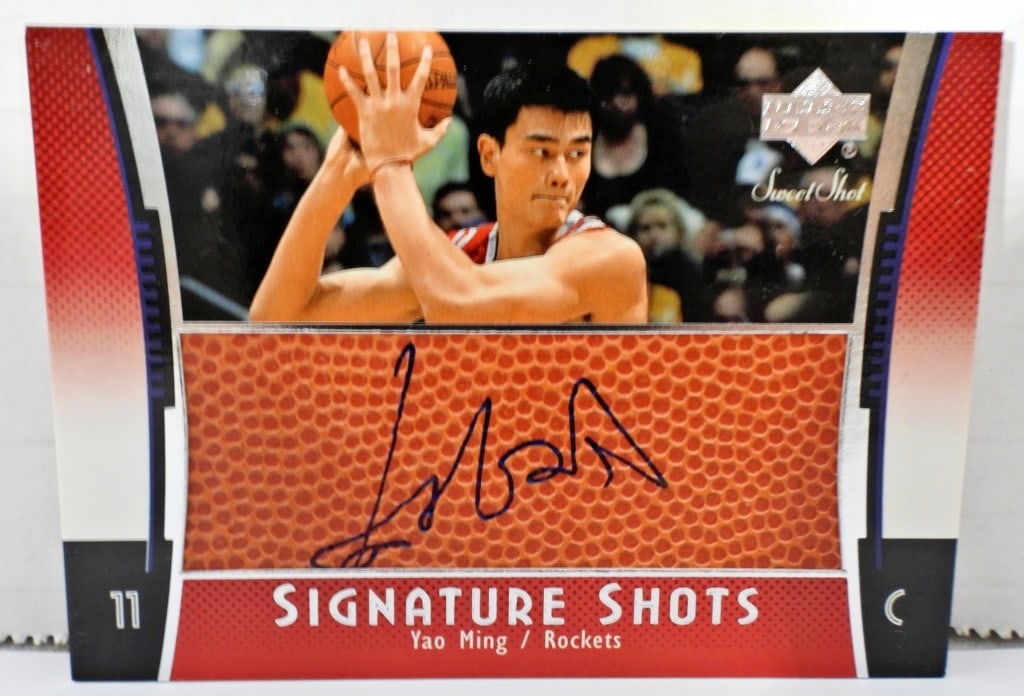 YAO MING AUTOGRAPH SIGNATURE SHOTS CARD (1 of 2)