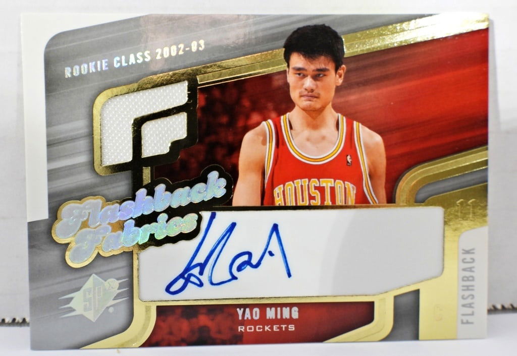 YAO MING AUTOGRAPH FLASHBACK FABRICS CARD (1 of 2)