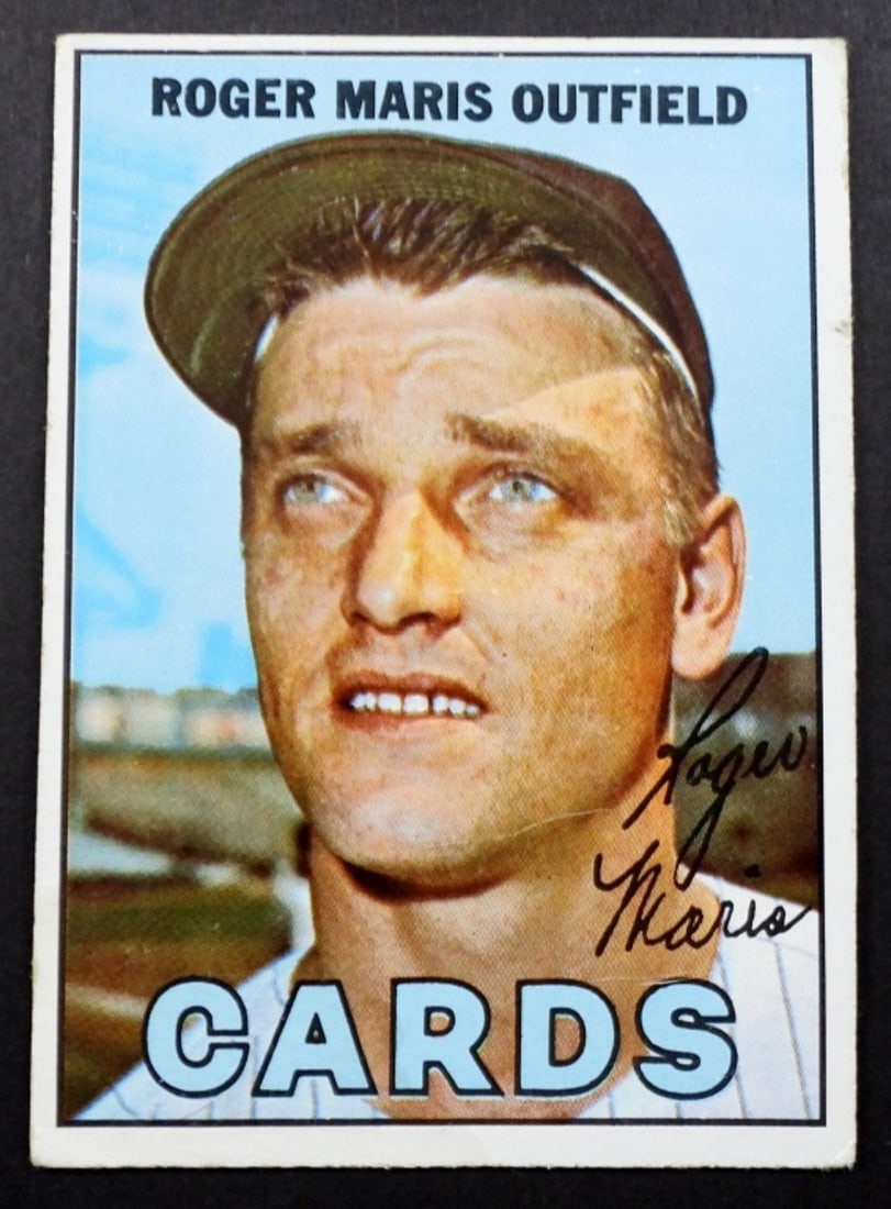 1967 TOPPS #45 ROGER MARIS (1 of 2)