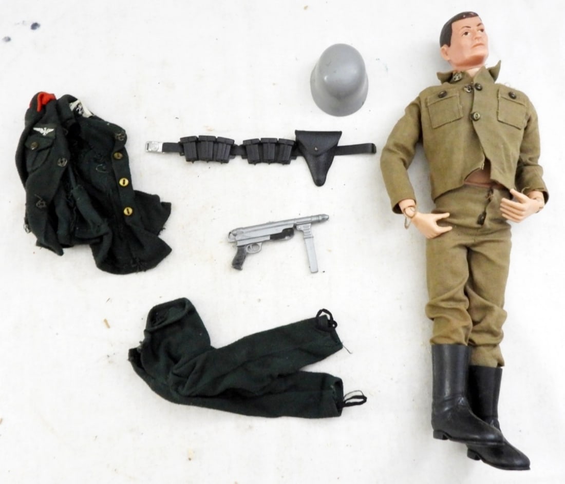 1964 G.I.JOE GERMAN SOLDIER & OUTFIT: HASBRO ORIGINAL - see pictures for pieces