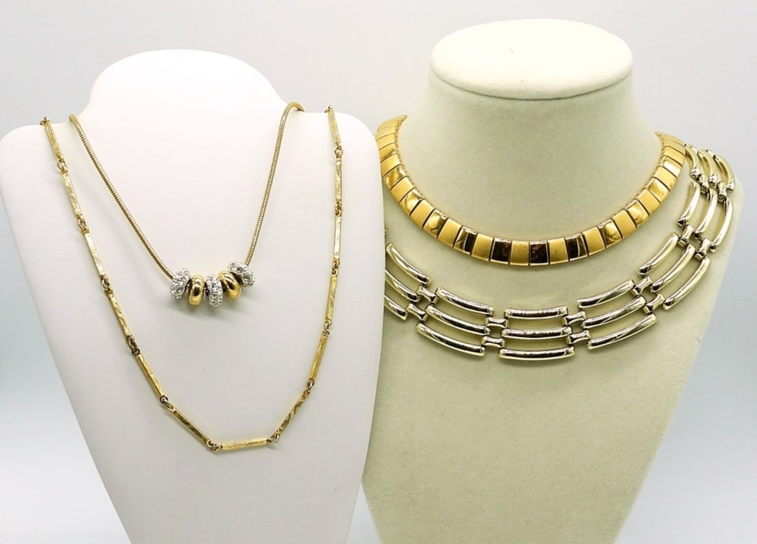 4 Vintage Gold Necklaces (1 of 4)