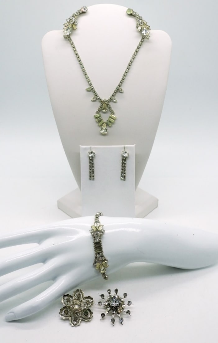 Vintage Rhinestone Set & More (1 of 4)