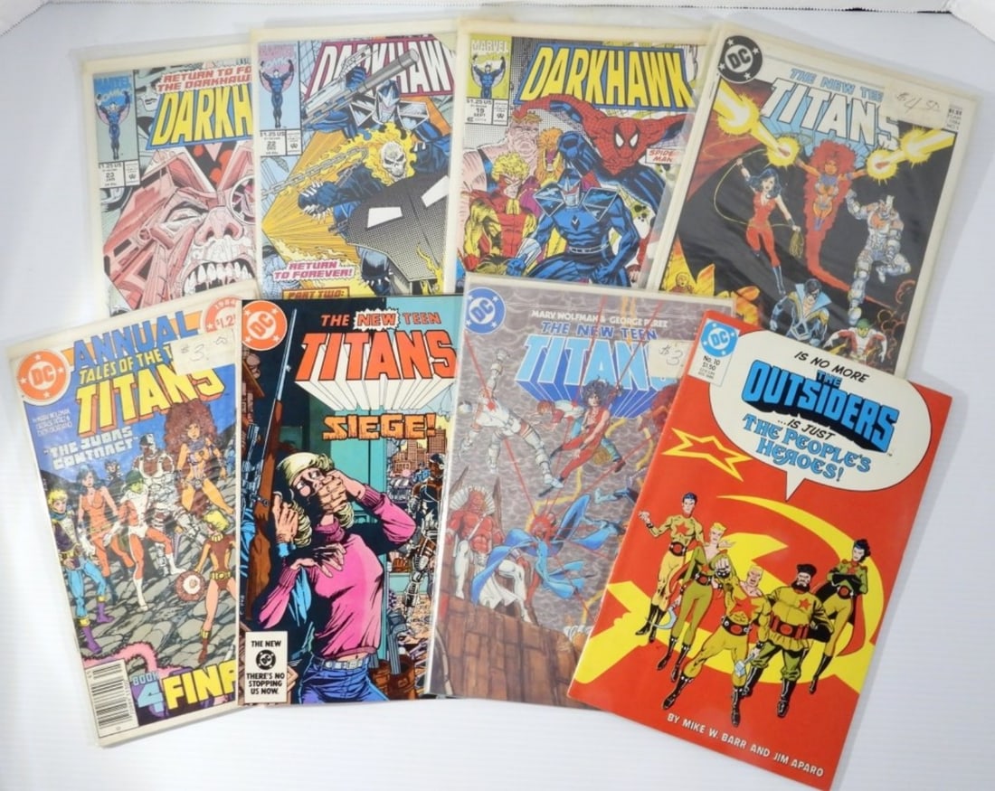 DC & MARVEL COMIC LOT - TEEN TITANS, (1 of 4)