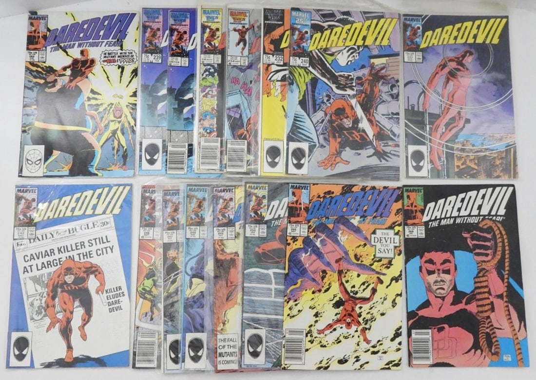 (16) DAREDEVIL MARVEL COMICS (1 of 2)