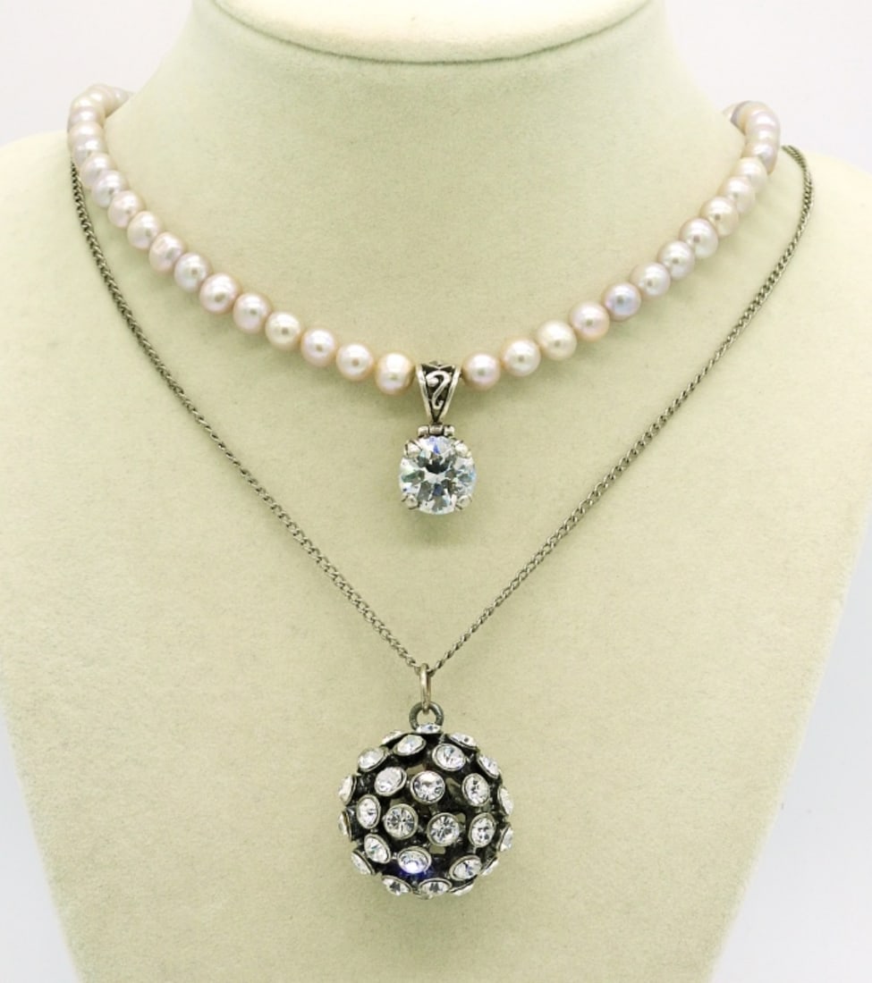 Gorgeous Fresh Water Pearl Necklace & More (1 of 4)