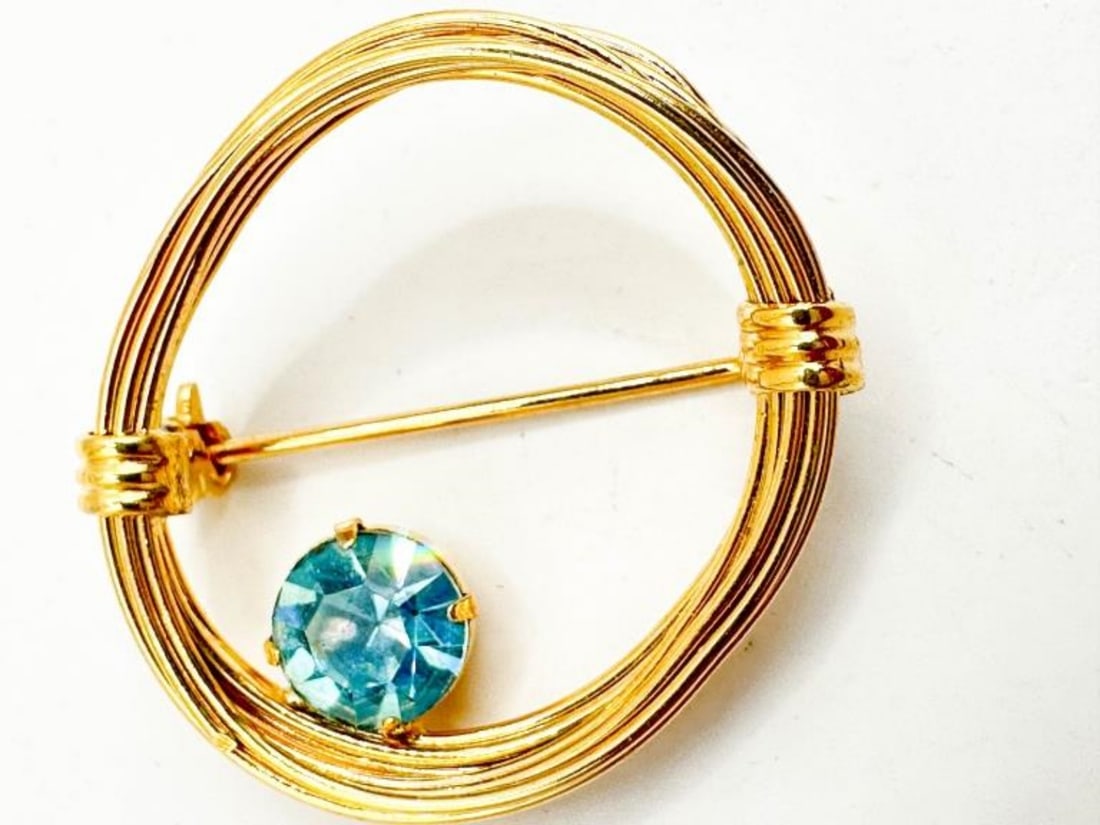 AQUAMARINE CIRCLE BROOCH (1 of 2)