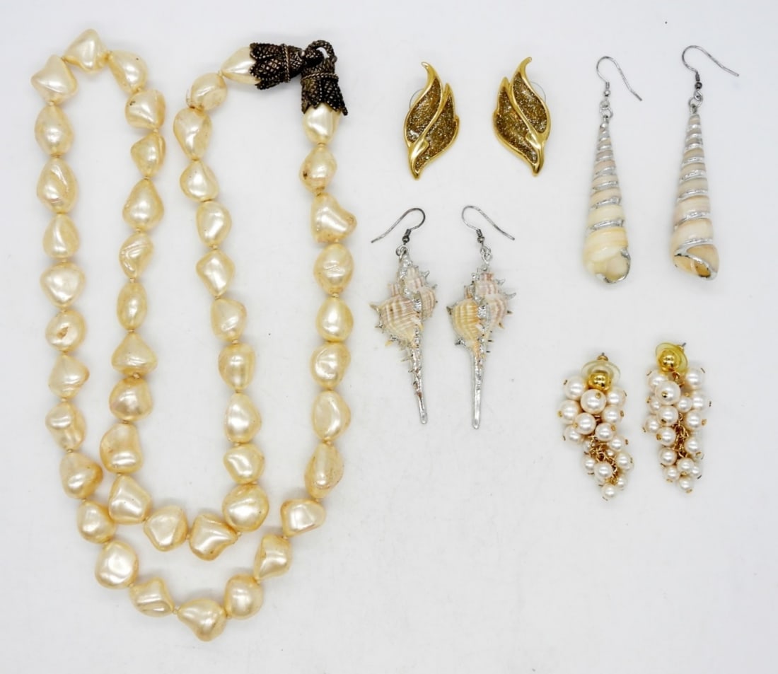 SHELL & PEARL NECKLACE & EARRINGS: (1 of 2)