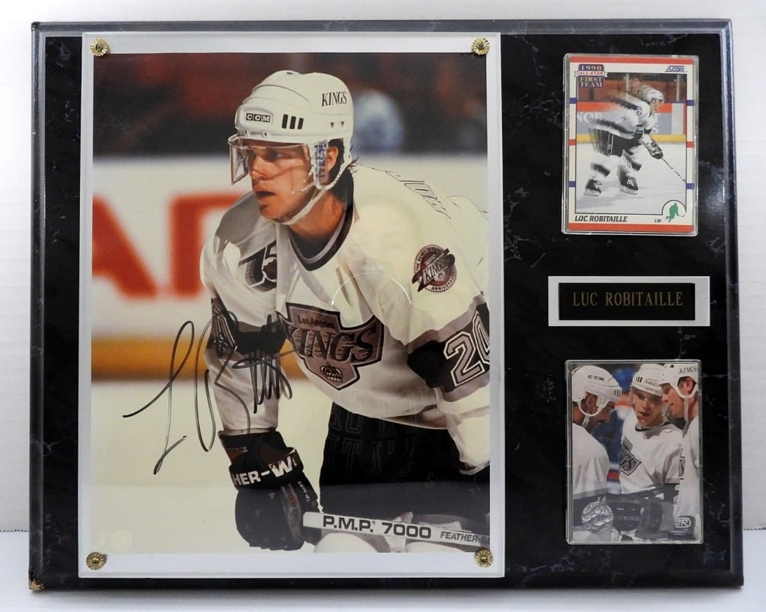 LUC ROBITAILLE AUTOGRAPHED PLAQUE (1 of 2)
