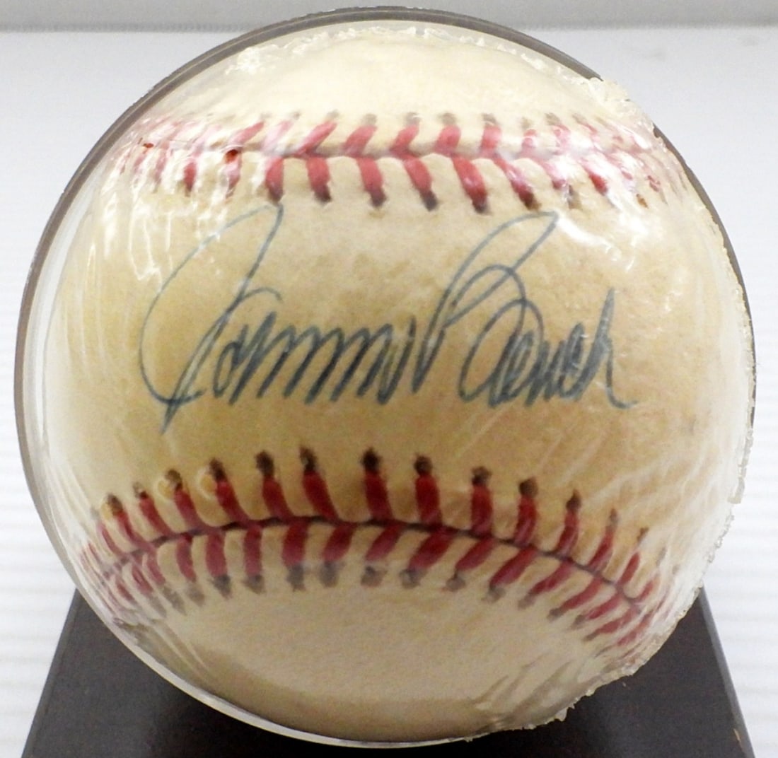 JOHNNY BENCH AUTOGRAPHED BASEBALL (1 of 3)