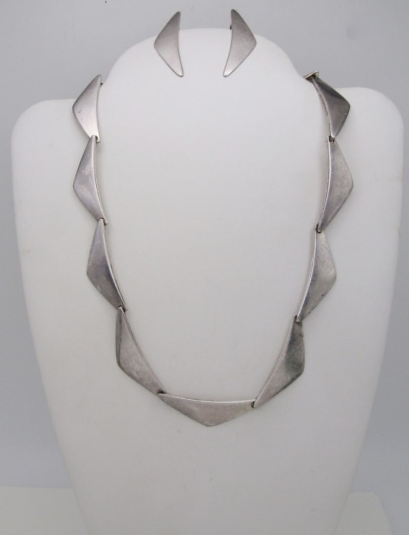 HANS HANSEN "PEAKS" VINTAGE SET (1 of 2)