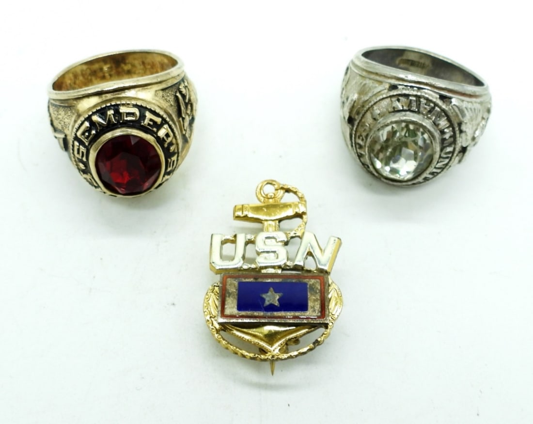 Us Military Servicemen Rings and Pin (1 of 4)
