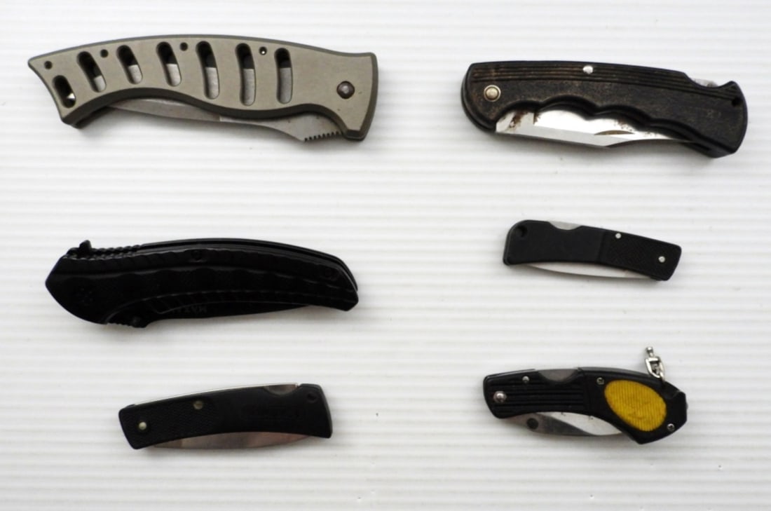 (6) SINGLE BLADE HUNTING / UTILITY KNIFE (1 of 3)