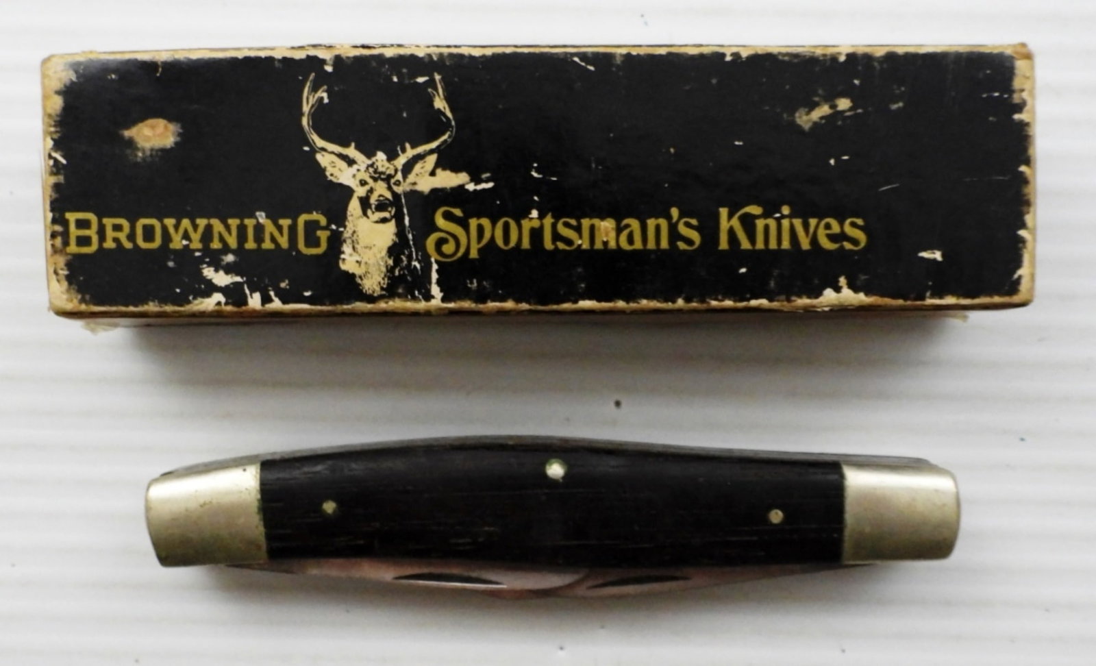 BROWNING SPORTSMAN KNIFE in BOX: VINTAGE KNIFE - THREE BLADE MODEL 3018