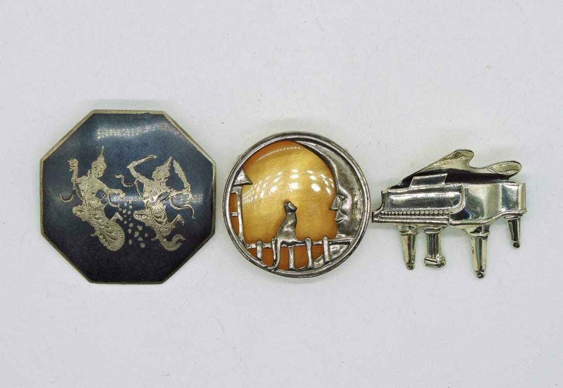 3 Sterling Brooches: Three Sterling Brooches, Siam Sterling, Beau Sterling & One with a Gemstone Background. 14 DWT