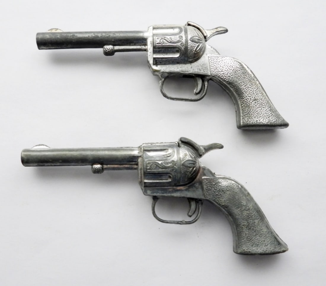 (2) TOY CAP GUNS - WORKING WESTERN LOT: approx 5 1/2" LONG