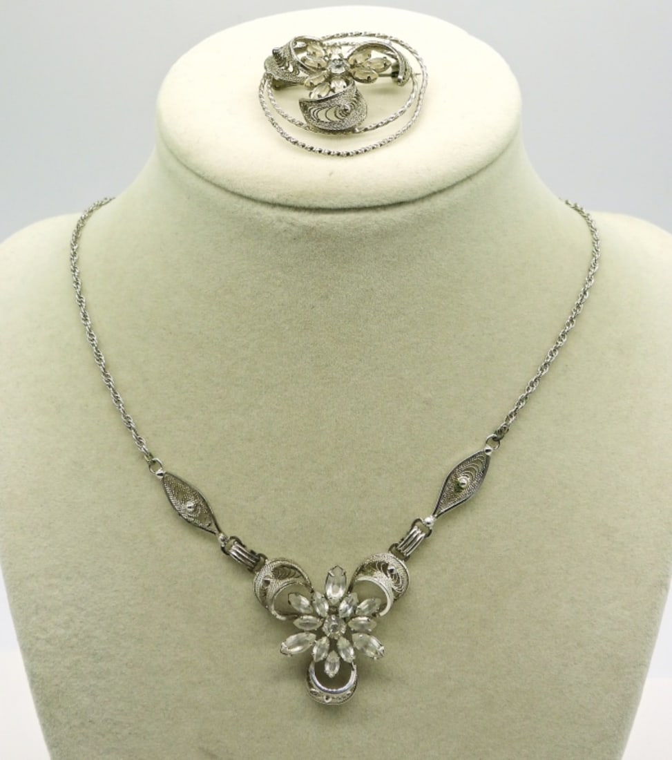 Vintage 1950's Necklace & Brooch 925: Vintage Sterling Matching Necklace & Brooch. Marked Am Lee Sterling. 15" Necklace. 9.5 DWT