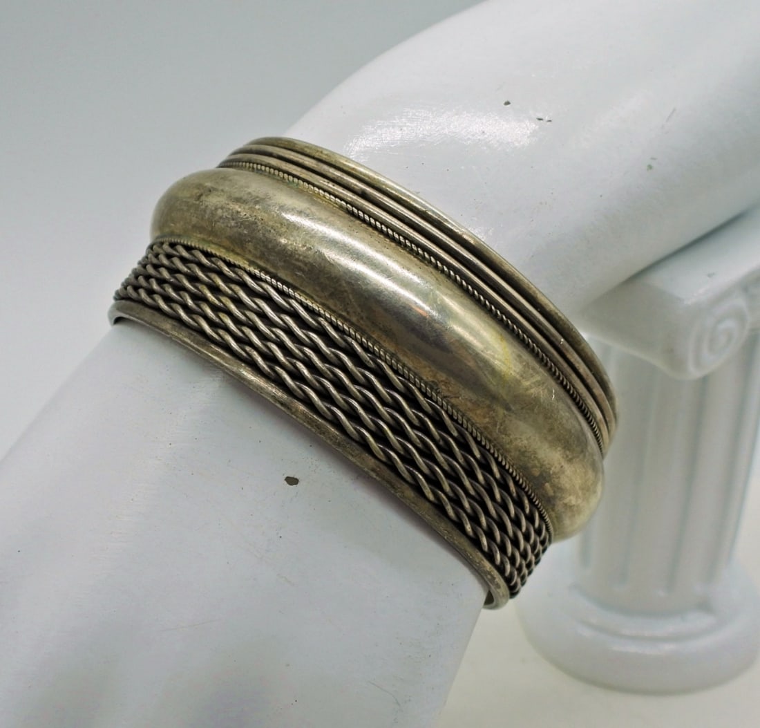 Vintage Sterling Cuff Bracelet (1 of 4)