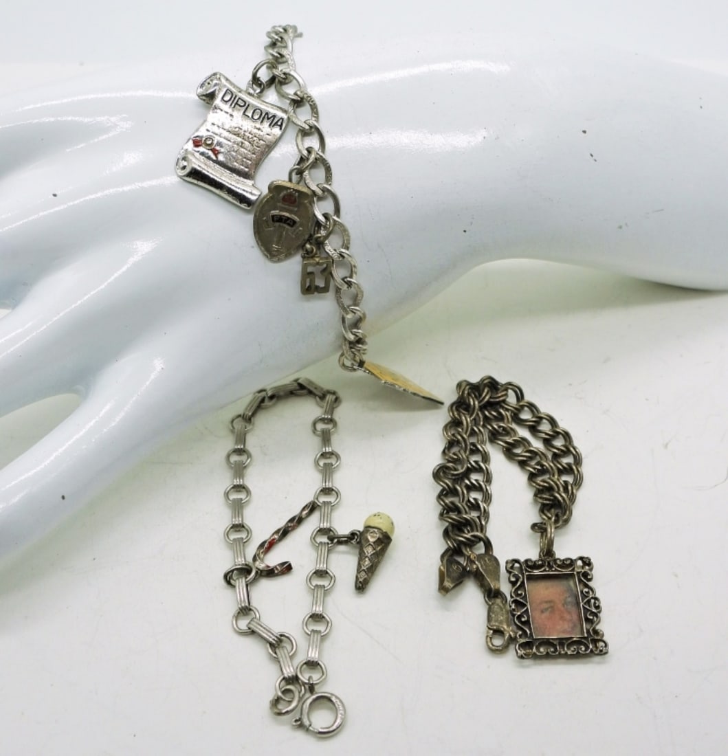 3 Vintage Charm Bracelets: Three Vintage Charm Bracelets, 8 Charms in total. 6", 7", 8". 19.3 DWT