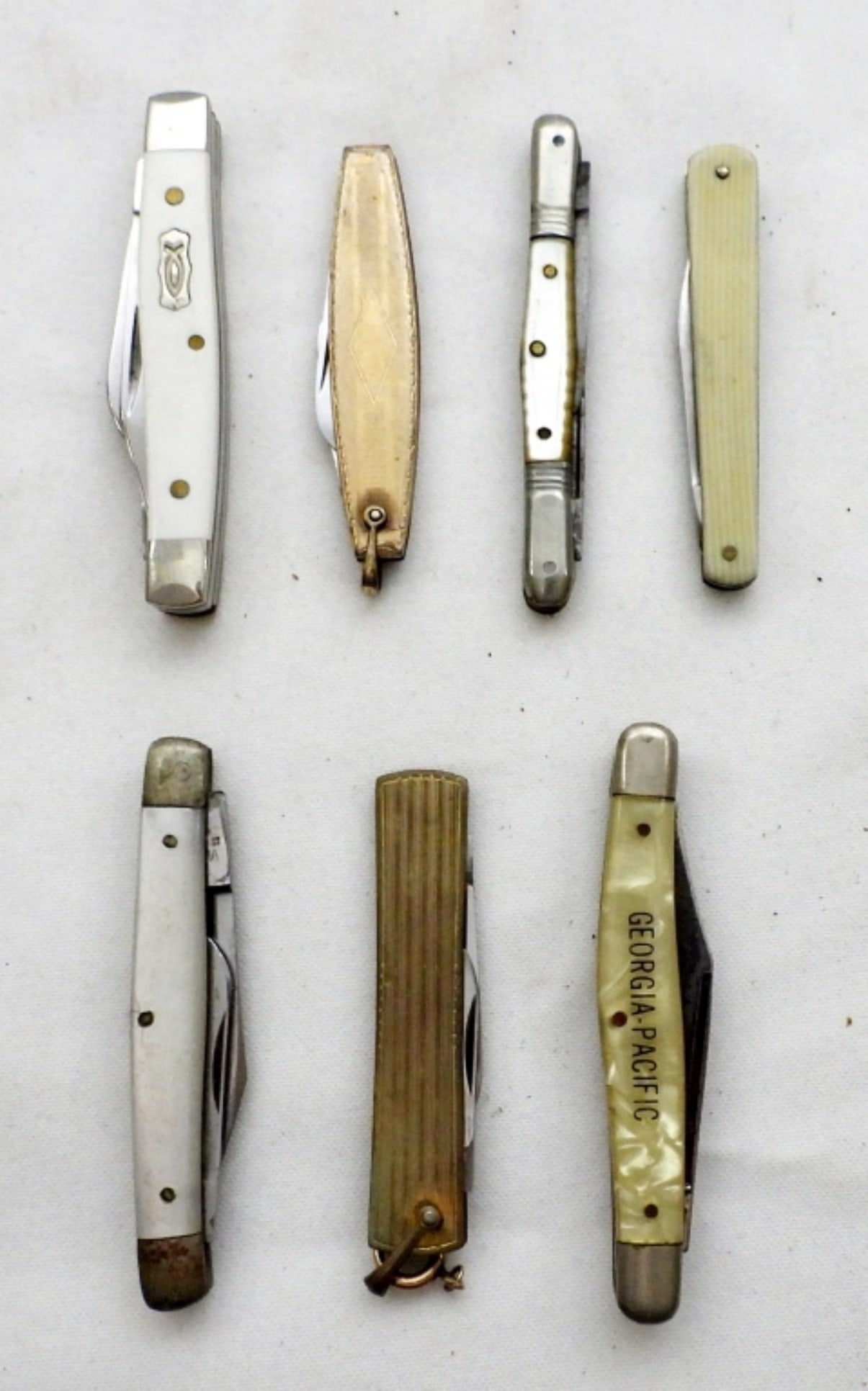 (7) VTG MINI FOLDING POCKET KNIVES (1 of 2)
