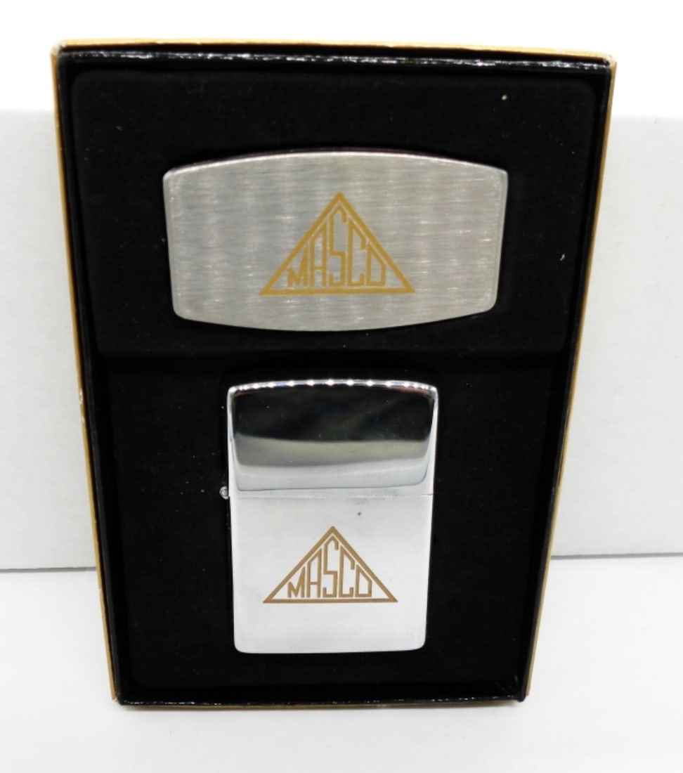 1976 UNFIRED ZIPPO AND MONEY CLIP KNIFE SET (1 of 5)