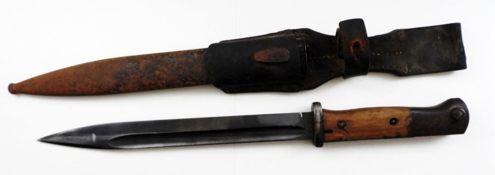 WW2 GERMAN BAYONET E.U.F. HORSTER & SCABBARD 1940 (1 of 6)
