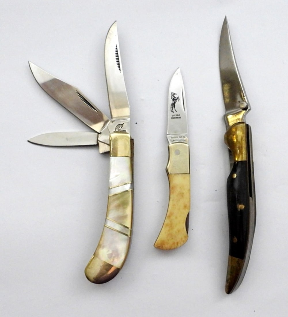 (3) UNIQUE FOLDING POCKET KNIVES (1 of 2)