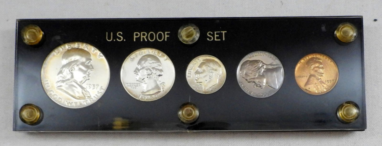 1957 PROOF YEAR SET IN PLASTIC HOLDER (1 of 2)