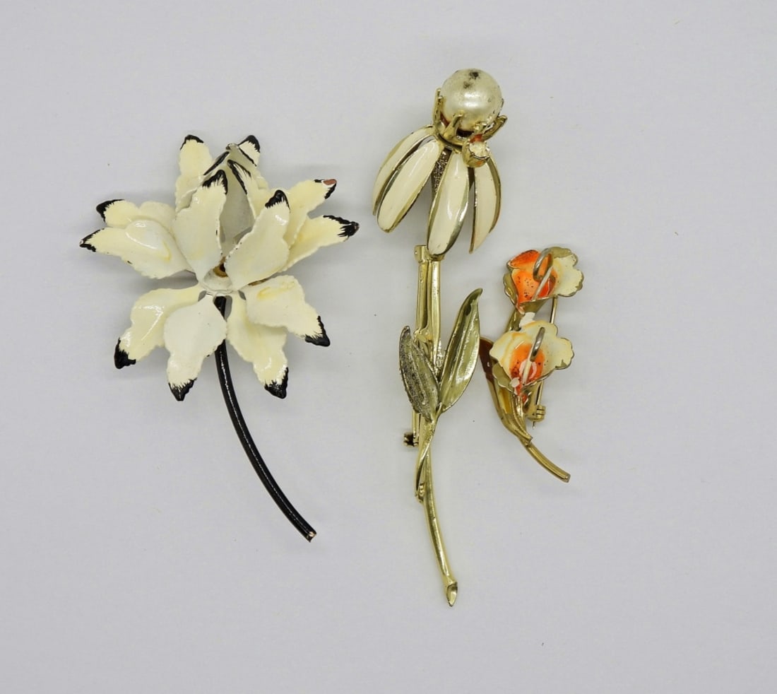 3 Vintage Floral Brooches (1 of 2)