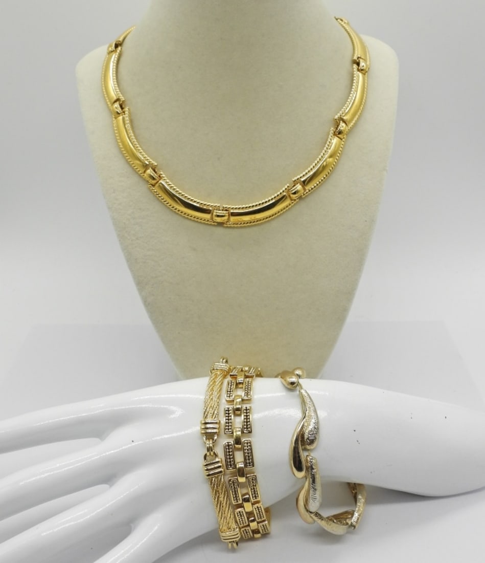 4 Piece Napier Gold Tone Set (1 of 3)