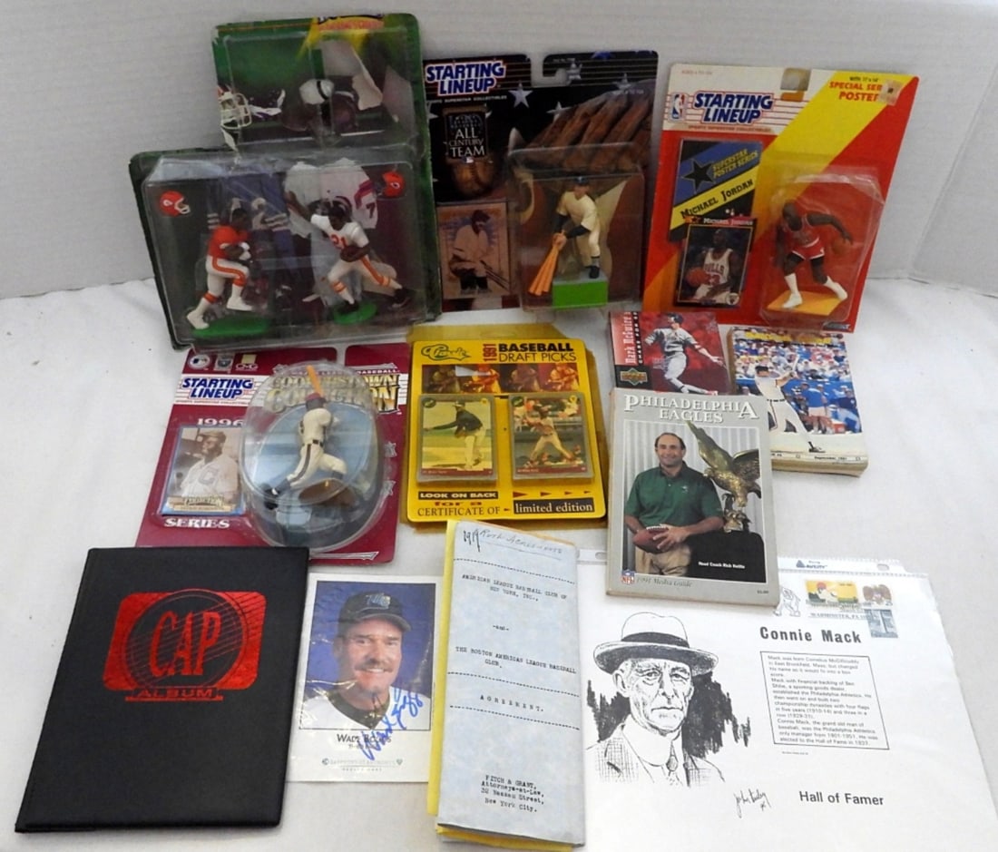 SPORTS COLLECTORS LOT - (5) FIGURINES (1 of 6)