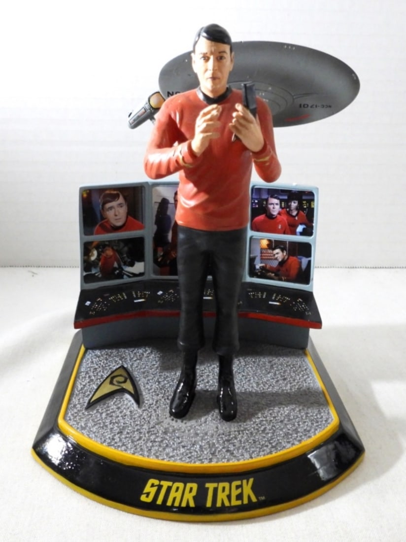 HAWTHORNE VILLAGE LEGENDS OF STAR TREK LT. SCOTT (1 of 6)