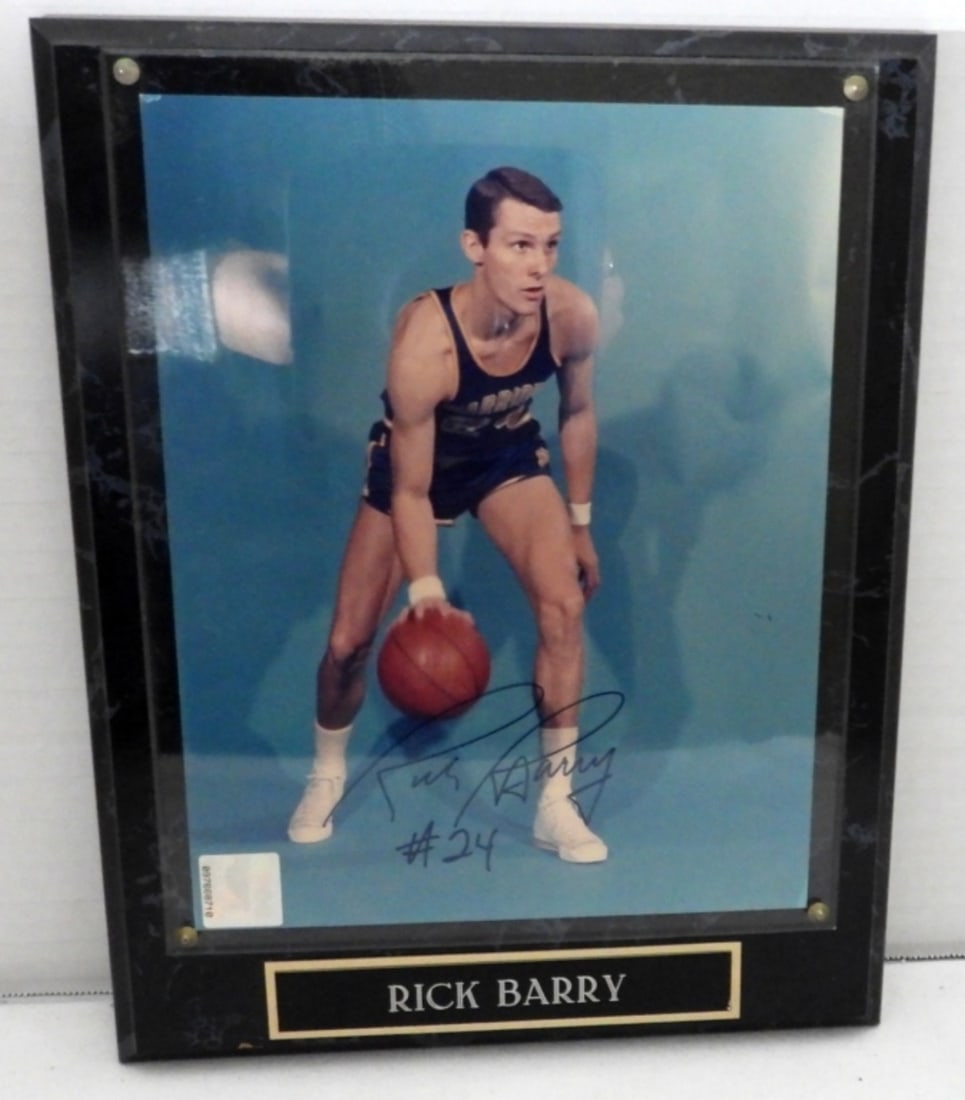 RICK BARRY AUTOGRAPH PLAQUE NBA LICENSED PRODUCT: NBA STICKER #097668710, 8X10 PHOTO, COA FROM MOUNTED MEMORIES INC. ON THE BACK OF PLAQUE