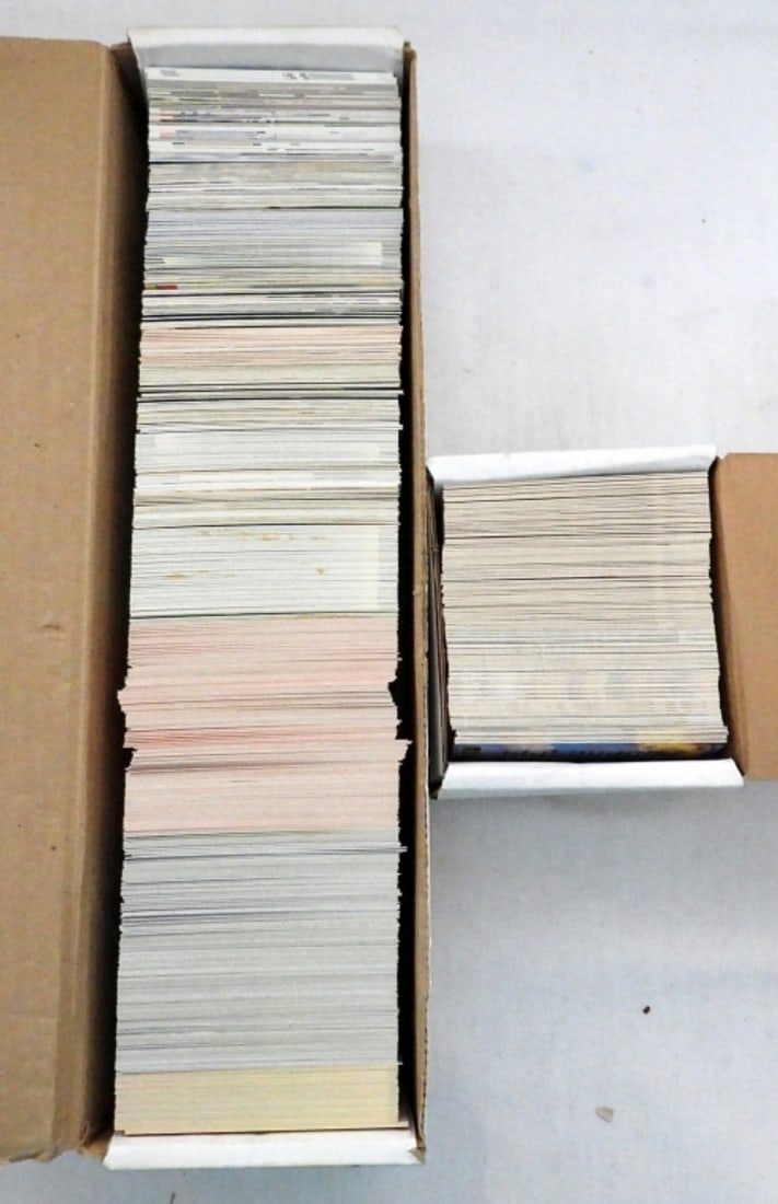 LOT OF MIXED SPORTS CARDS - GREAT MIX (1 of 3)