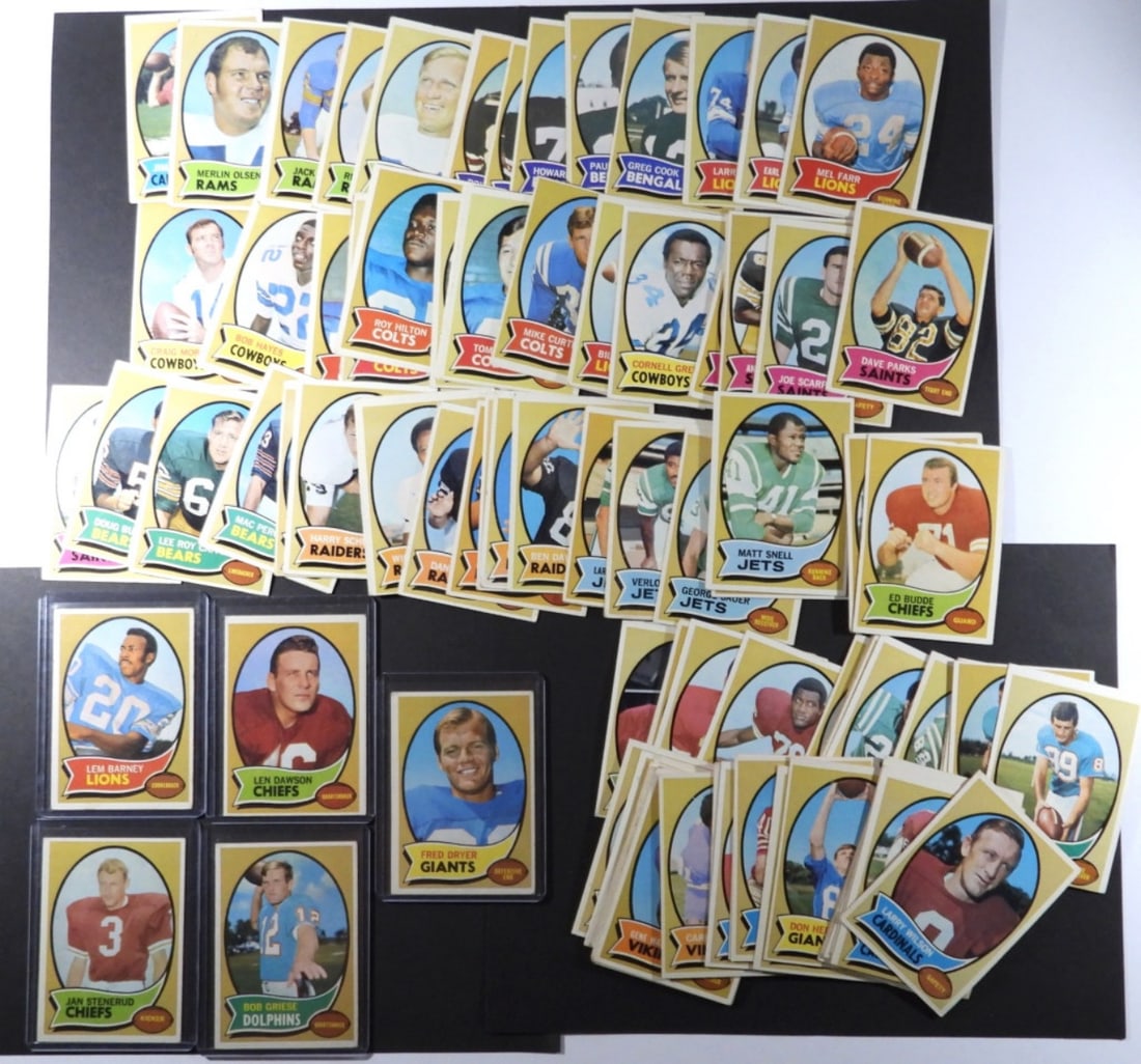 (102) 1970 TOPPS FOOTBALL CARD LOT (1 of 5)
