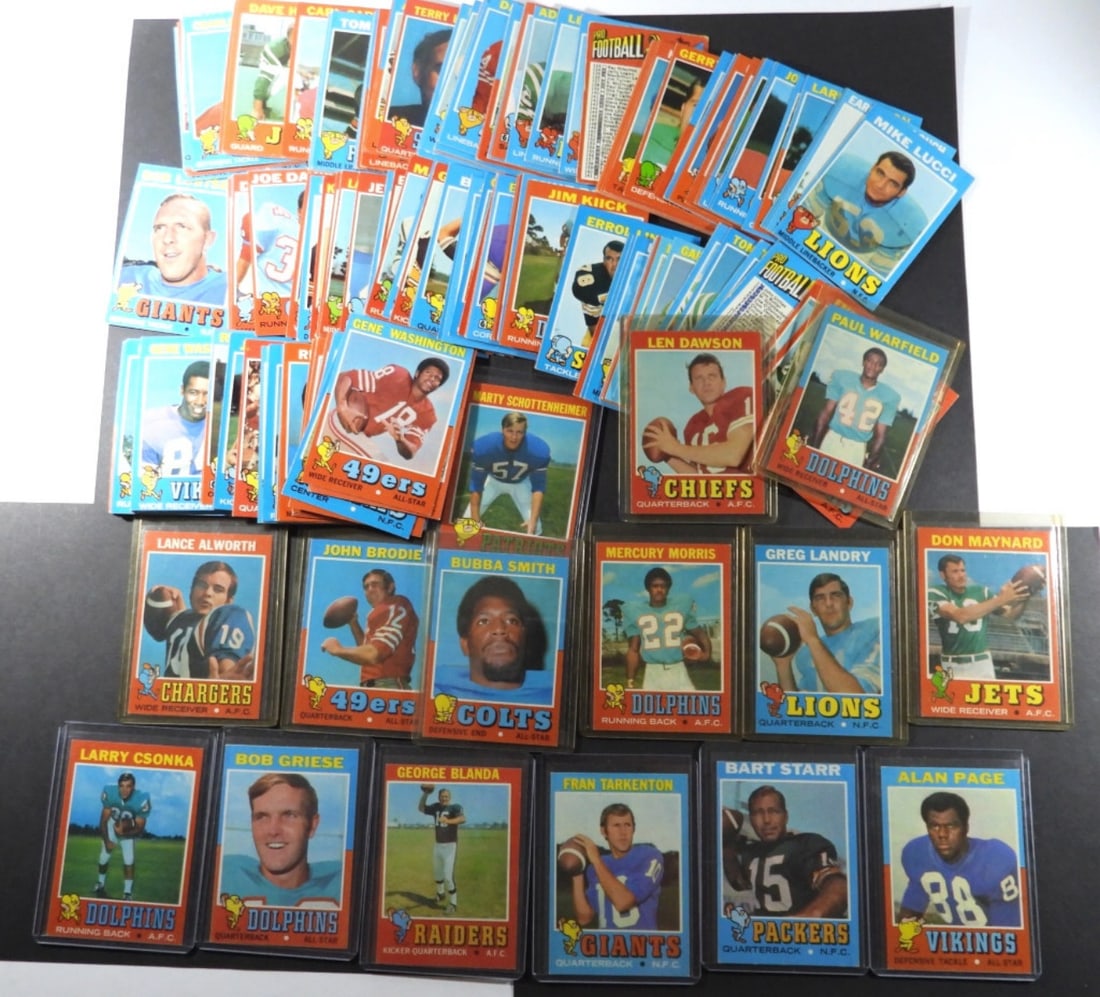 (210) 1971 TOPPS FOOTBALL CARD LOT (1 of 6)