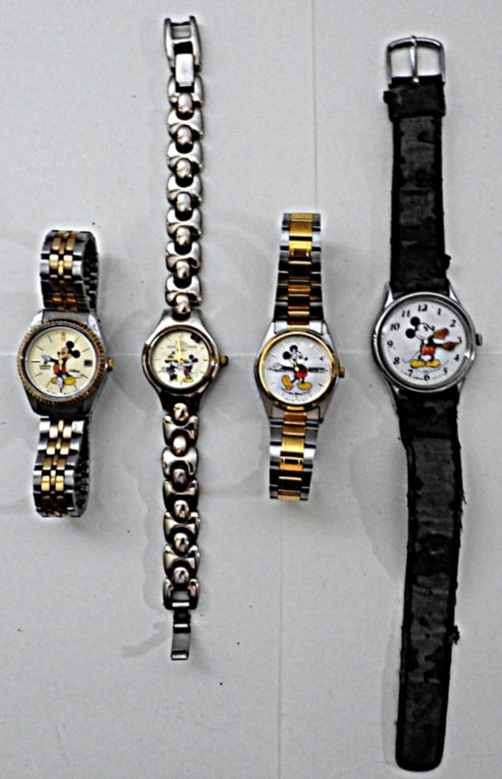 MICKEY MOUSE WATCH LOT (4) (1 of 4)