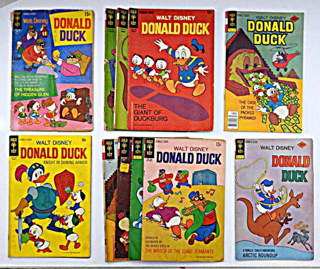 (11) GOLD KEY WALT DISNEY COMIC BOOKS (1 of 2)