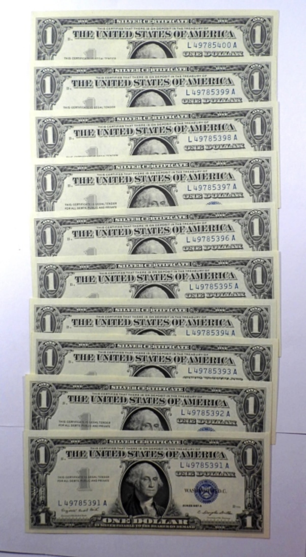 (10) 1957 $1 SILVER CERT CONSECUTIVE # (1 of 3)