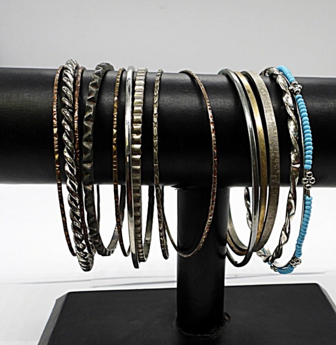 (14) ACCENT BANGLE BRACELET LOT (1 of 3)