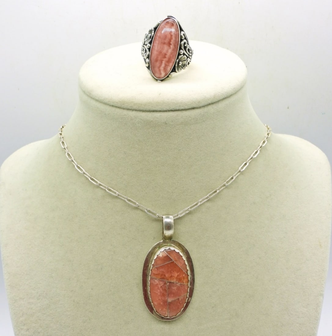 RHODOCROSITE NECKLACE & RING 925: STERLING RING AND NECKLACE WITH LARGE RHODOCROSITE GEMSTONES. CHAIN IS 20". RING IS SIZE 9. 17.4 DWT
