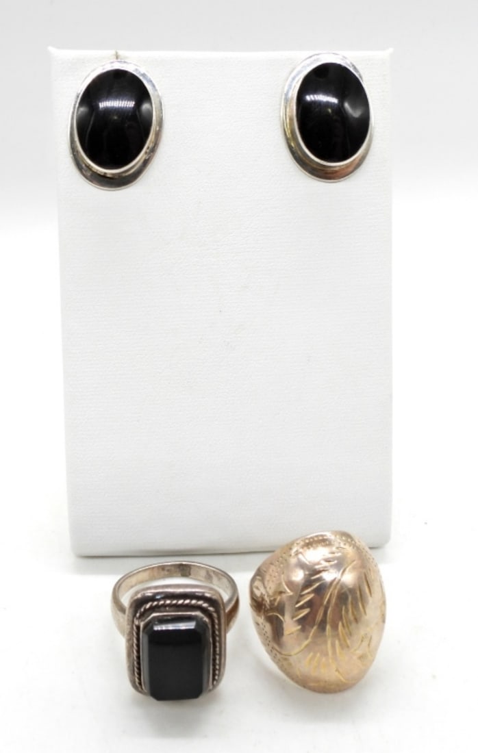ONYX STERLING RING & EARRINGS (1 of 5)