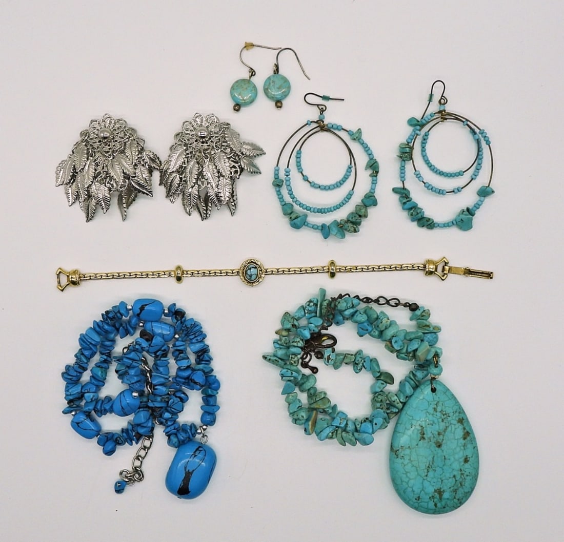 (6) FAUX & REAL TURQUOISE JEWELRY: 7" GOLDETTE GOLD TONE FAUX TURQUOISE BRACELET. LIGHT BLUE TURQUOISE NECKLACE, 17-20" ADJUSTABLE. DARK BLUE FAUX TURQUOISE NECKLACE, 17-20" ADJUSTABLE.